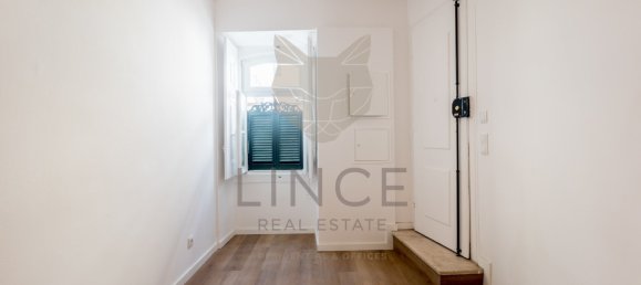 2 bedrooms Apartment in Lisbon, Portugal No. 92616 3