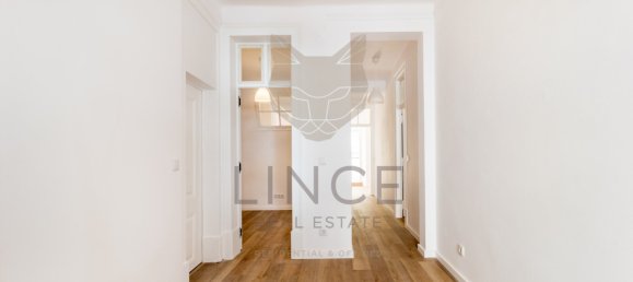 2 bedrooms Apartment in Lisbon, Portugal No. 92616 4