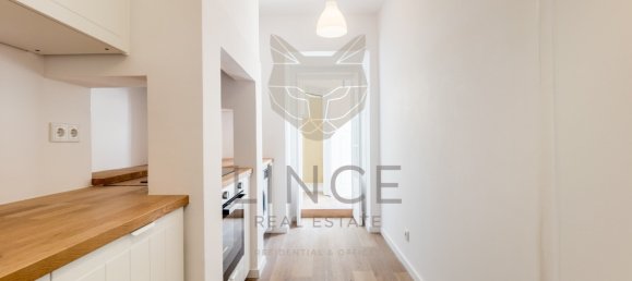 2 bedrooms Apartment in Lisbon, Portugal No. 92616 17