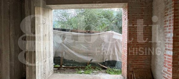 5 rooms House in Villafranca Tirrena, Italy No. 292035 3