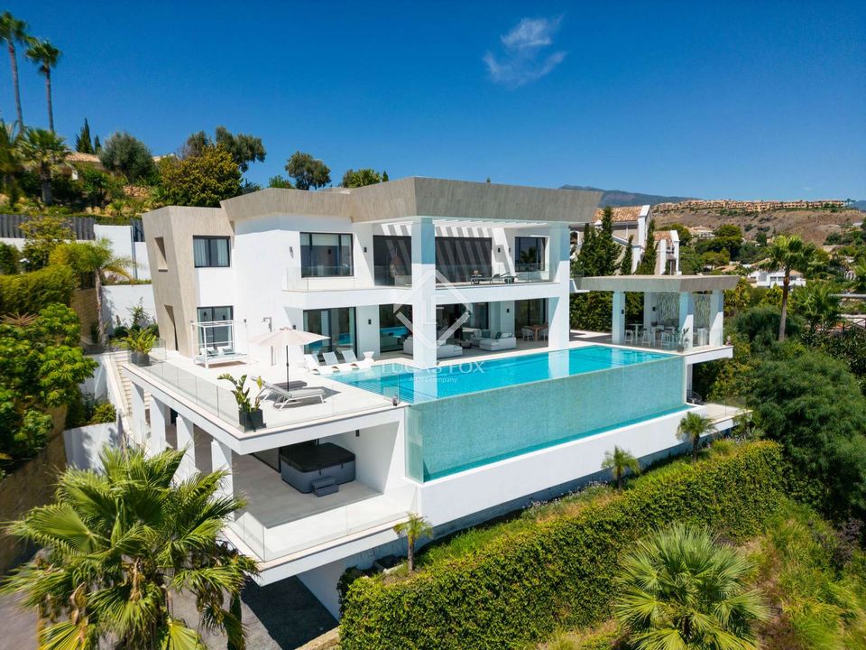 7 bedrooms Villa in Benahavis, Spain No. 270080