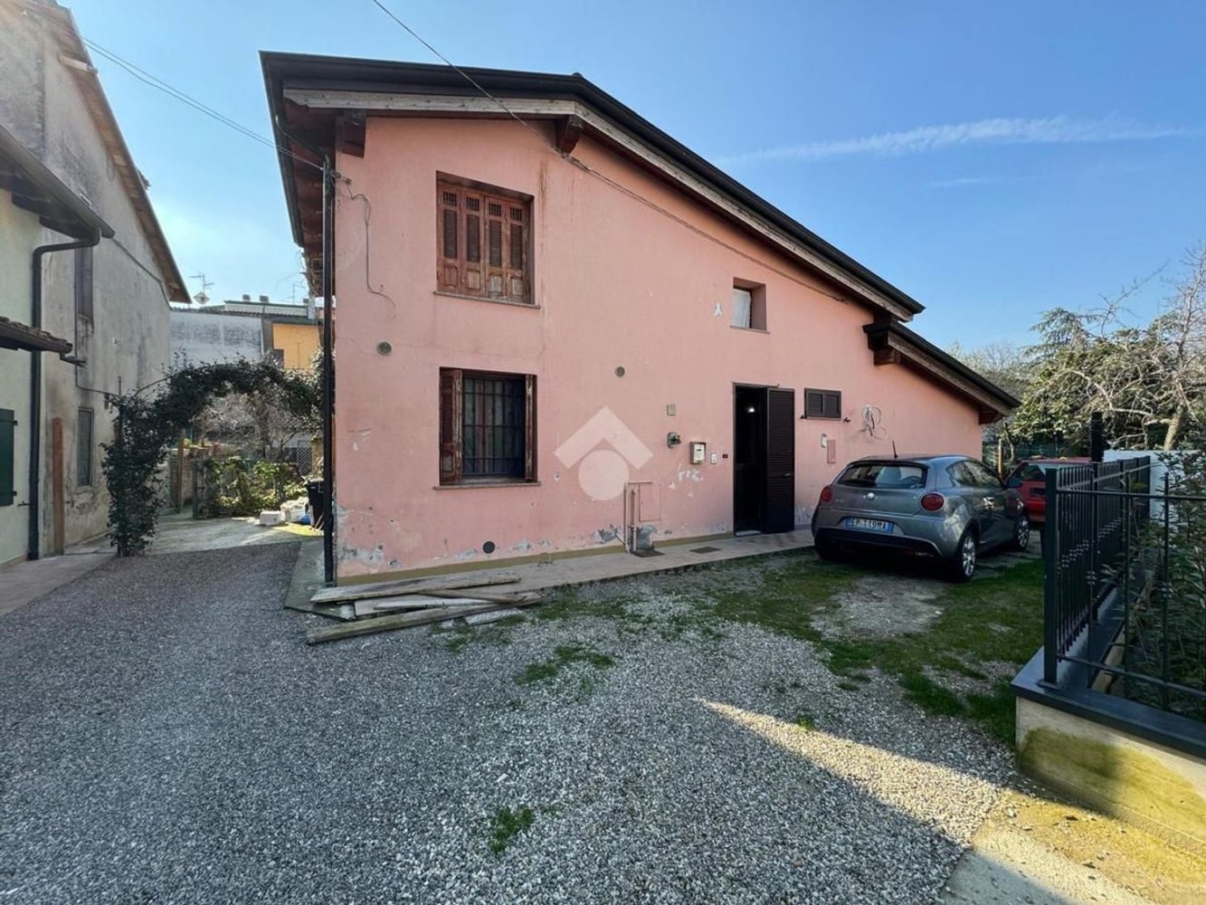5 rooms House in Sant'Ilario d'Enza, Italy No. 22826