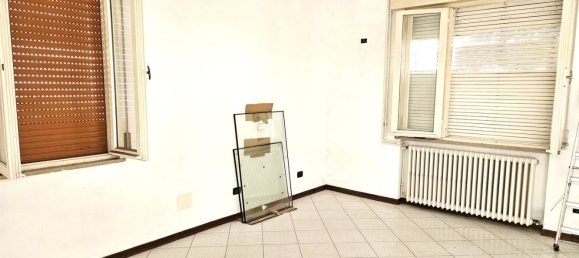 10 غرف نوم منزل في Guastalla, Italy رقم 313261 14