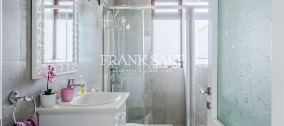 4 bedrooms Penthouse in Marsaxlokk, Malta No. 6270 13