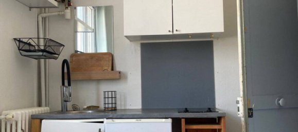 Studio à Paris, France No. 326847 8