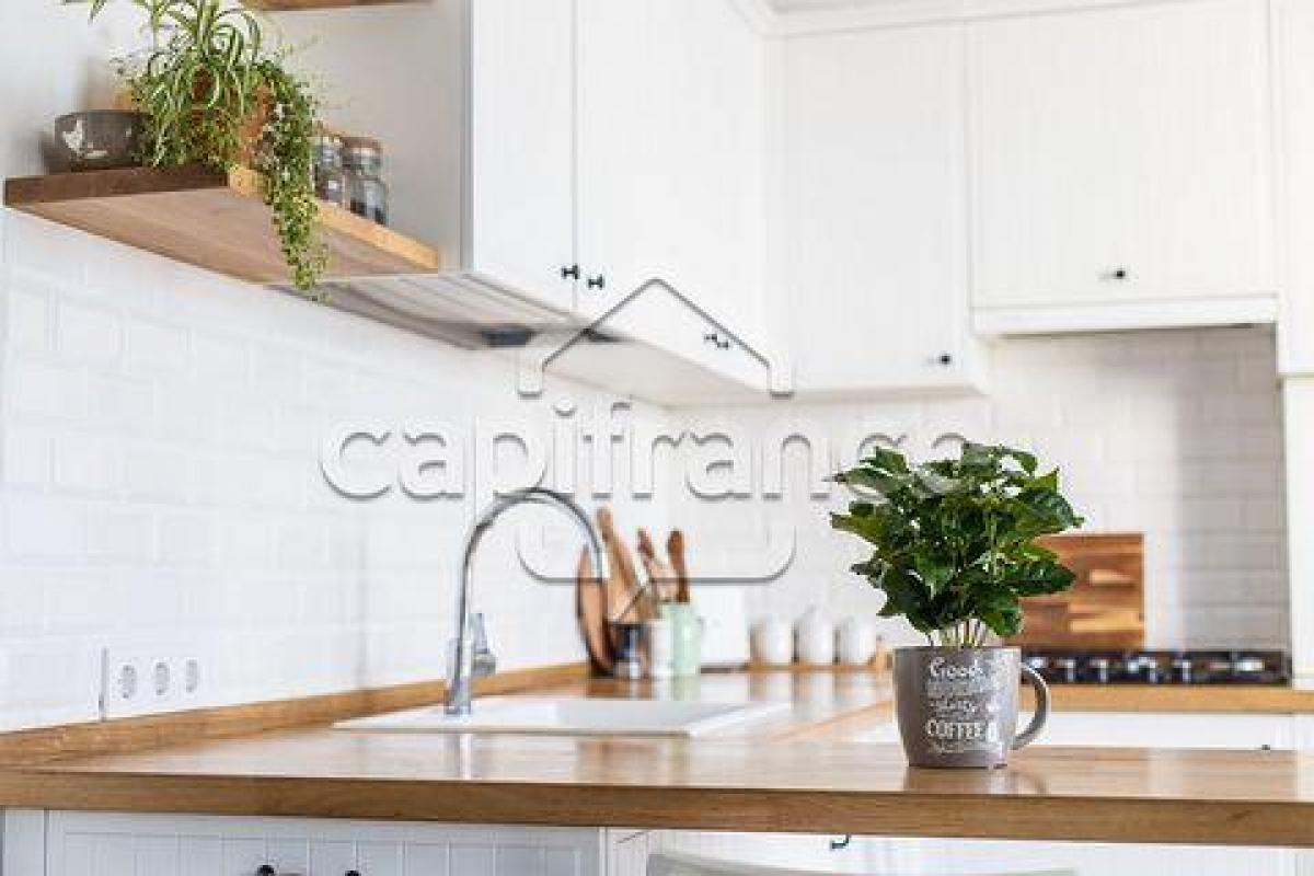 3 bedrooms Condo in Puteaux, France No. 35976