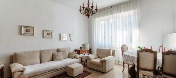 4 bedrooms House in Como, Italy No. 63935 4