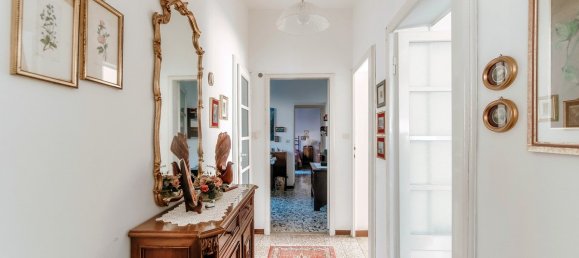 4 bedrooms House in Como, Italy No. 63935 3