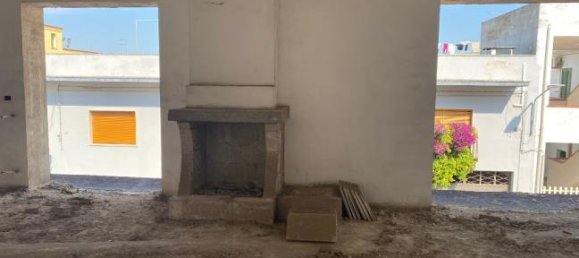 5-salle Appartement à Sava, Italy No. 252702 4