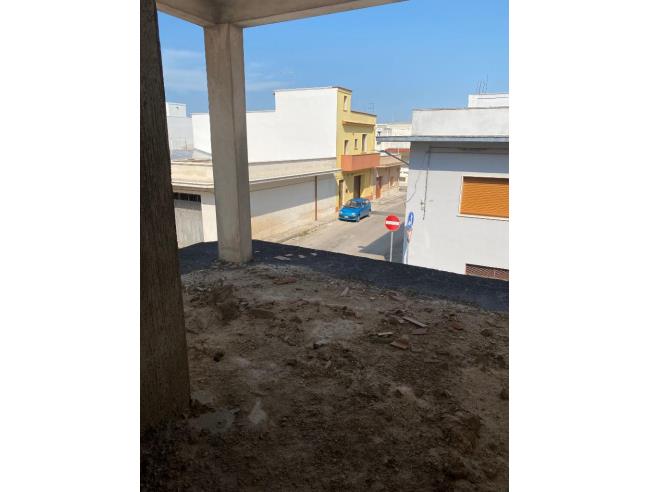 5-salle Appartement à Sava, Italy No. 252702