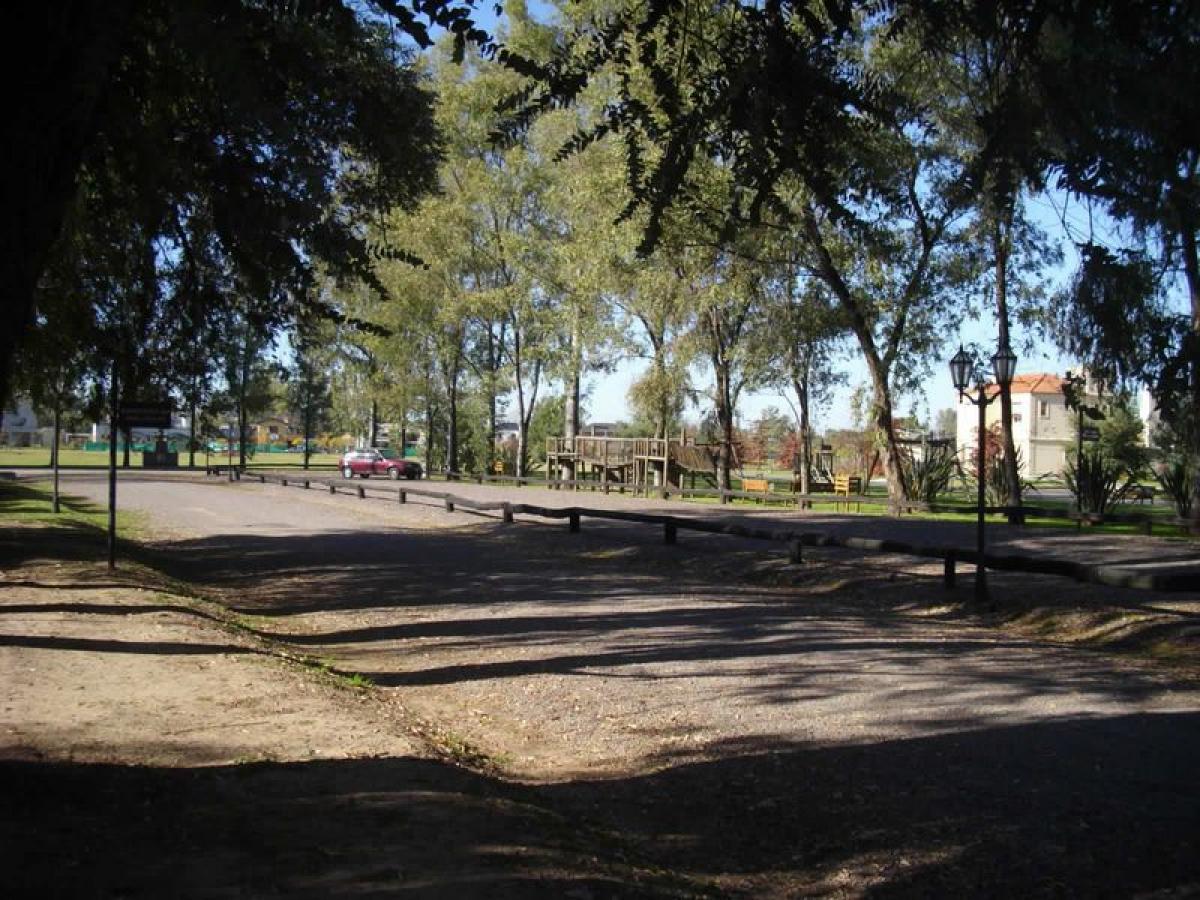 Grundstück in General Rodriguez, Argentina, Nr. 38678