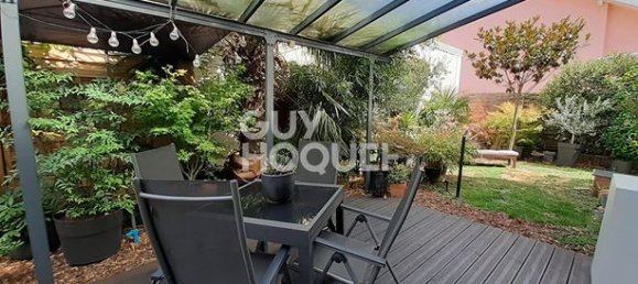 Casa de 3 dormitorios en Beynost, France No. 313421 3