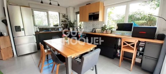 Casa de 3 dormitorios en Beynost, France No. 313421 7