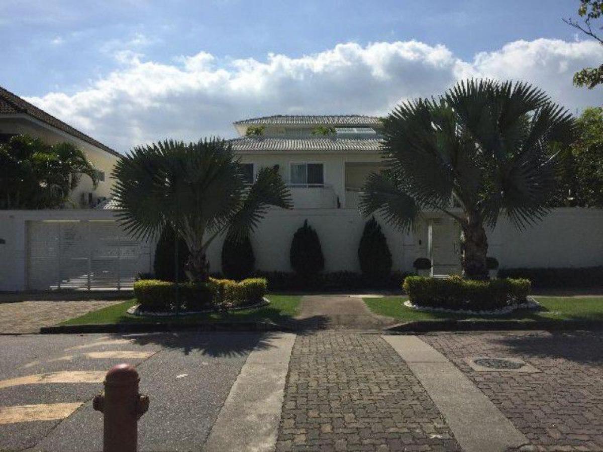 5 bedrooms Townhouse in Rio de Janeiro, Brazil No. 542611