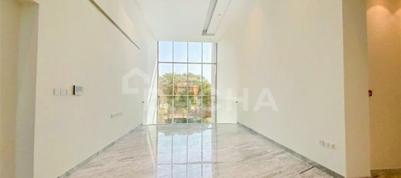 6 bedrooms Villa in Dubai, UAE No. 28029 3