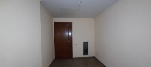 182m² Commercial property in Ontinyent, Spain No. 168057 2