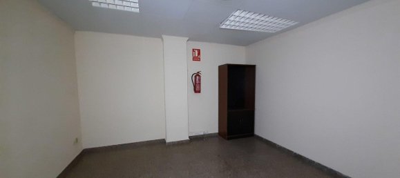 182m² Commercial property in Ontinyent, Spain No. 168057 3