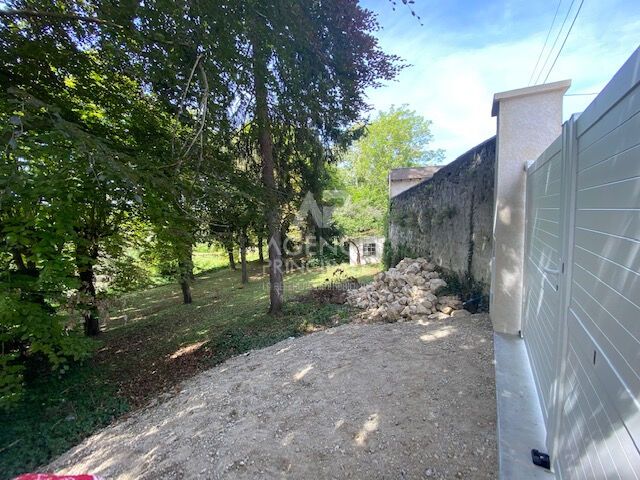 Grundstück in Vaux-sur-Seine, France 3717m², Nr. 187325