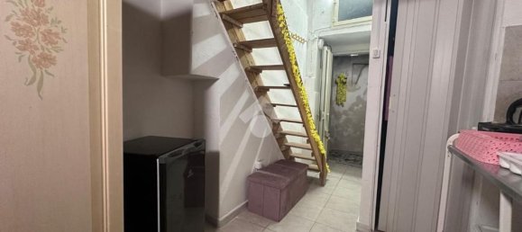 Studio in Naples, Italy, Nr. 30914 39