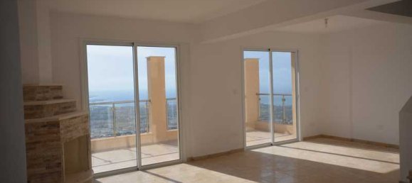 6 bedrooms House in Pegeia, Cyprus No. 13831 6