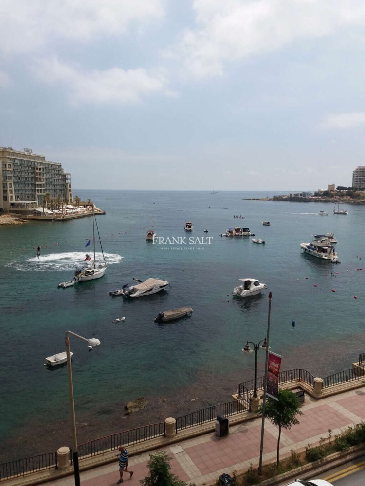 Квартира с 2 спальнями в Сент-Джулианс, Мальта № 9591