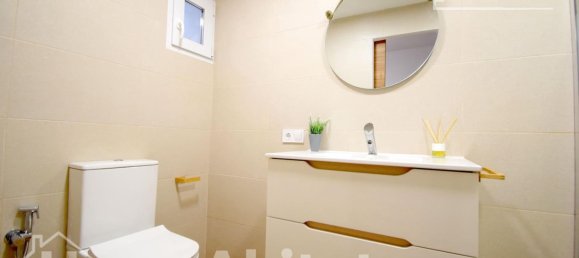 Apartamento de 3 dormitorios en València, Spain No. 177241 18