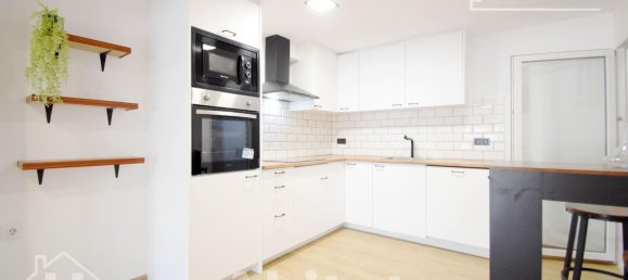 Apartamento de 3 dormitorios en València, Spain No. 177241 2