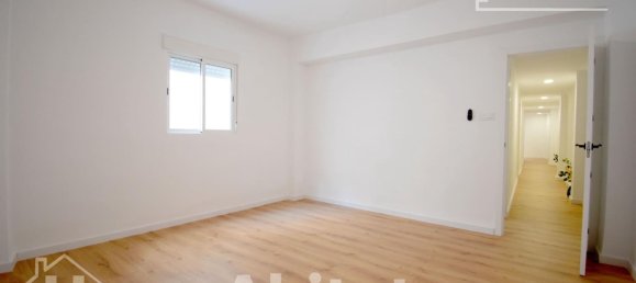 Apartamento de 3 dormitorios en València, Spain No. 177241 60