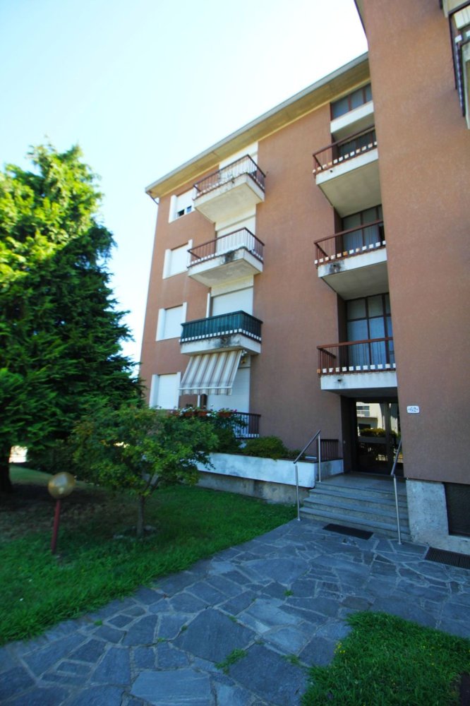 Apartamento de 3 divisões em Gallarate, Italy N.º 287752
