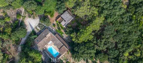 5 bedrooms House in Nimes, France No. 356252 18