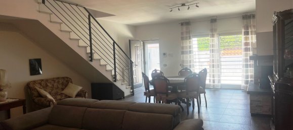 4-Zimmer Villa in Guidonia Montecelio, Italy, Nr. 298425 23