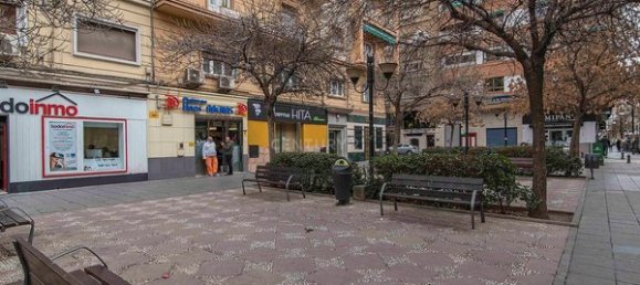 Коммерческая недвижимость 593м² в Гранада, Испания № 73882 15