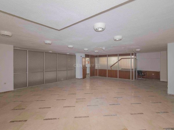 Коммерческая недвижимость 593м² в Гранада, Испания № 73882