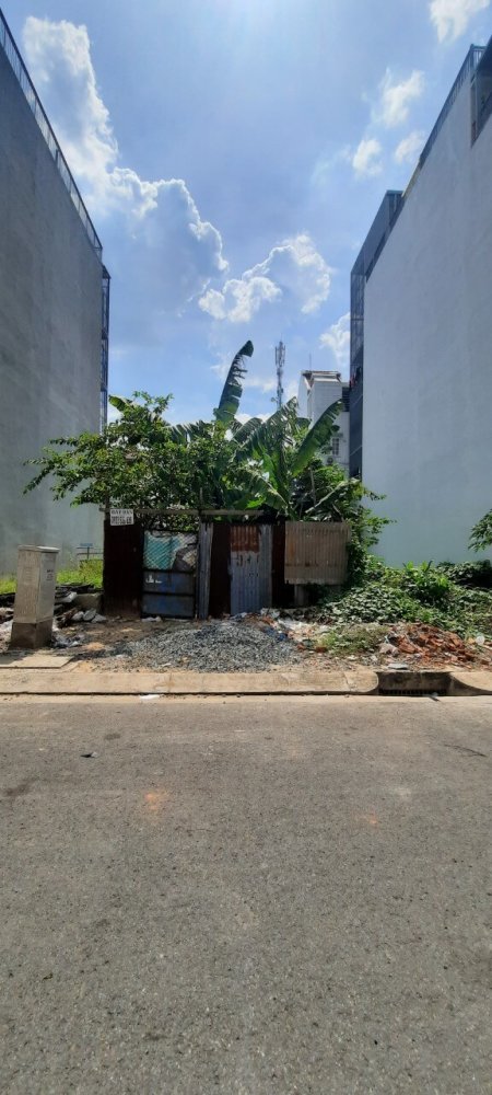 105m² Land in District 7, Vietnam No. 7414