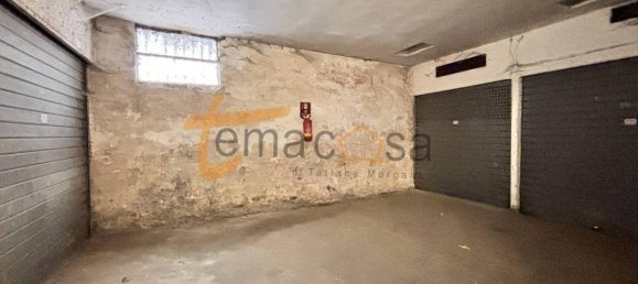  مرآب في Rome, Italy 13متر مربع رقم 34742 20