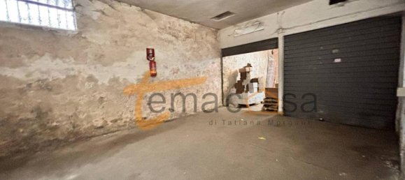  مرآب في Rome, Italy 13متر مربع رقم 34742 16