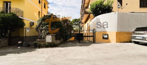  مرآب في Rome, Italy 13متر مربع رقم 34742 4