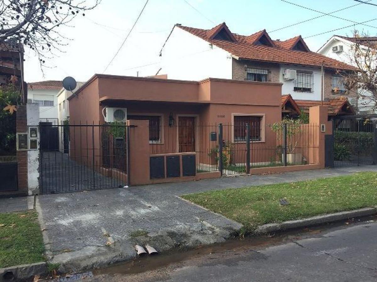 2 bedrooms Apartment in Vicente Lopez, Argentina No. 5813