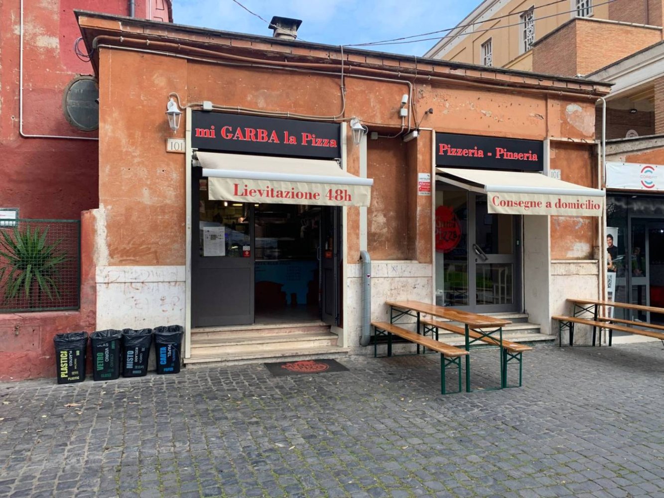  عقار تجاري في Rome, Italy 106متر مربع رقم 127713