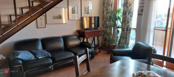 Duplex de 4 divisões em Fano, Italy N.º 167865 2