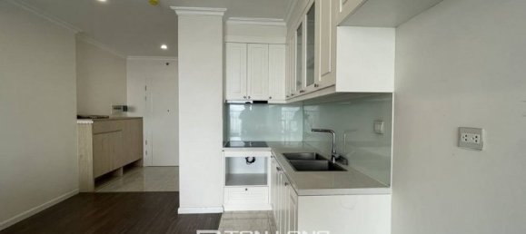 3 bedrooms Apartment in Tay Ho, Vietnam No. 656 17