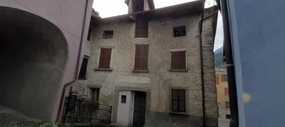 20 rooms House in Vezza d'Oglio, Italy No. 167765 11