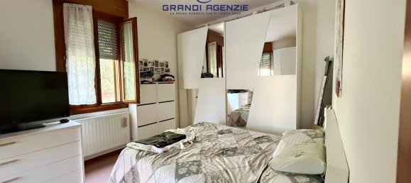 2 rooms Apartment in Parma, Italy No. 18326 3