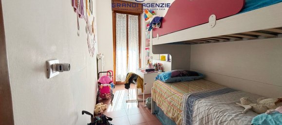 2 rooms Apartment in Parma, Italy No. 18326 6