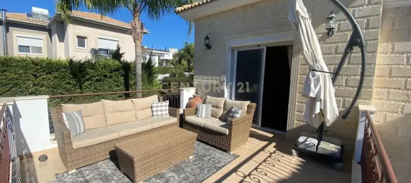 3 bedrooms Villa in Agios Tychonas, Cyprus No. 5607 10