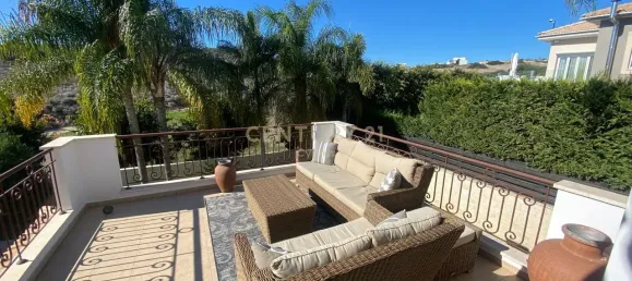 3 bedrooms Villa in Agios Tychonas, Cyprus No. 5607 9