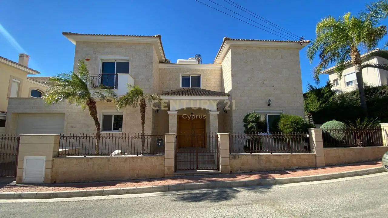 3 bedrooms Villa in Agios Tychonas, Cyprus No. 5607