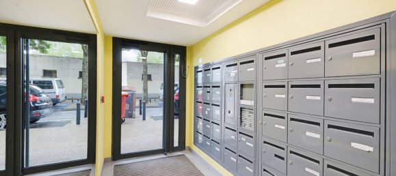 Estudio en Romainville, France No. 286595 13