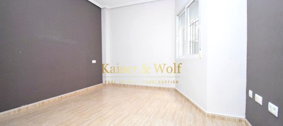 Apartamento de 3 dormitorios en Alicante, Spain No. 184350 13