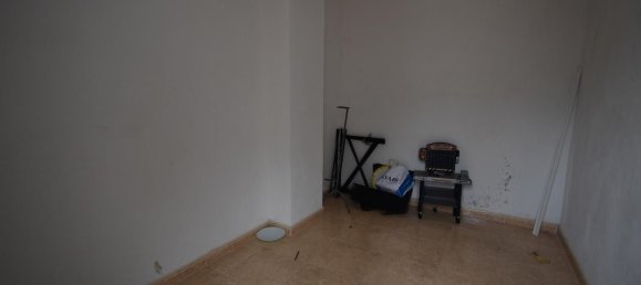 Apartamento de 3 dormitorios en Alicante, Spain No. 184350 18